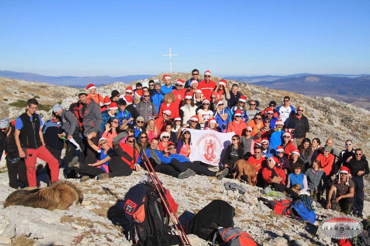 Tradicionalni novogodišnji uspon na Dinaru