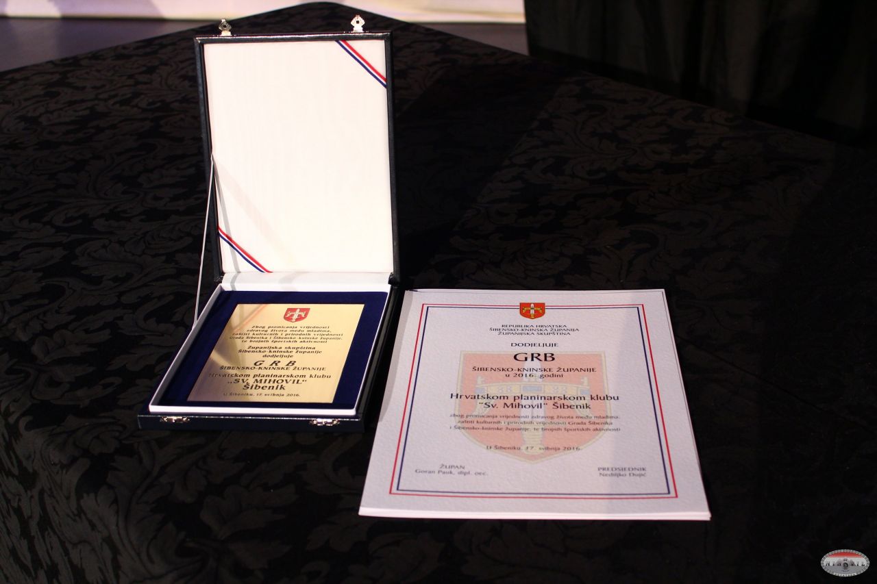 HPK Sveti Mihovil zasluženo dobio Grb Šibensko - kninske županije za 2016. godinu